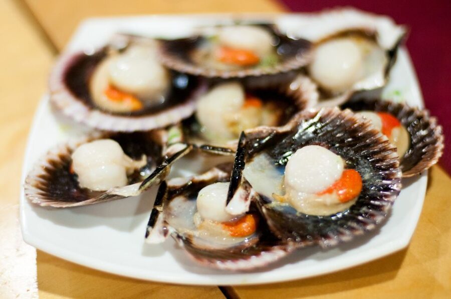 Barcelona Gourmet Food & Wine Tour with Local Expert - The guide makes the difference