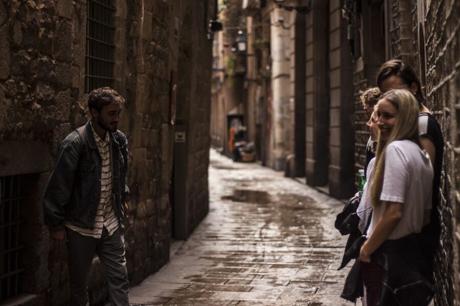 Barcelona: Old Town Tapas & Paella Food Tour with 8 Tastings - Starting with pastry at a bakery from 1849