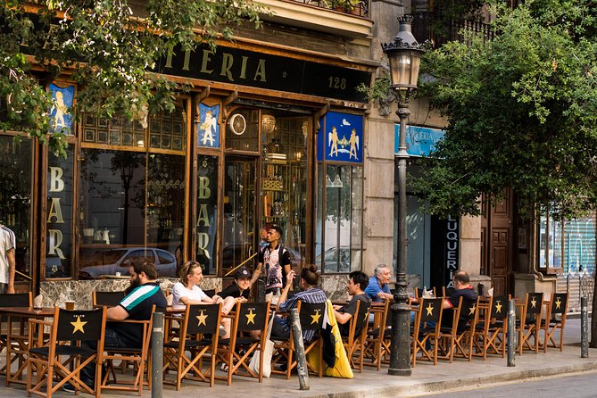 Barcelona Poble Sec Tapas & Wine Tour - Stop two on Carrer del Roser: high-quality platillos