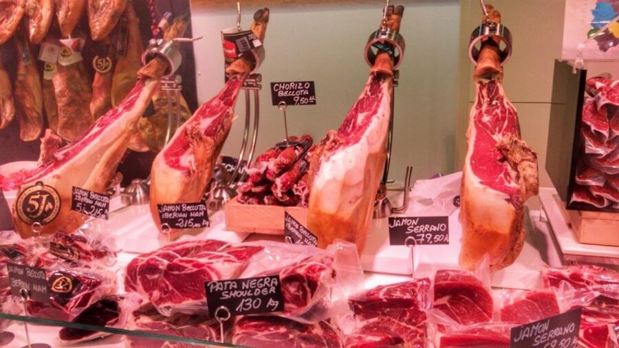 Barcelona: Street Food & Sightseeing Tour with Local Market - Jamón, tapas, and the main tasting stops