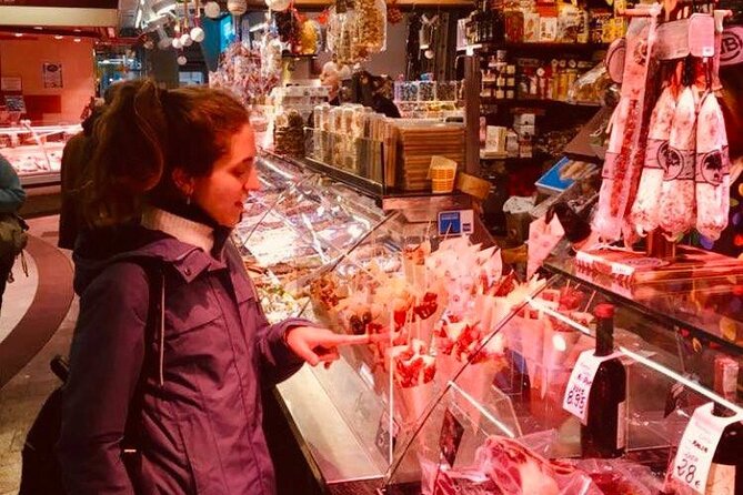 Barcelona tailored tapas & drinks tour with a native guide - A private food walk built around your appetite