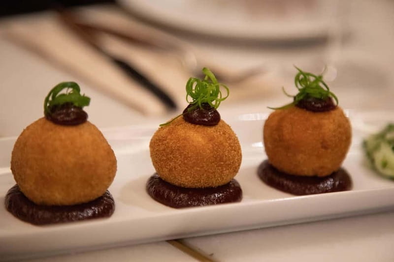 Barcelona Tapas Crawl food & drinks all included - Is $84 a fair price?
