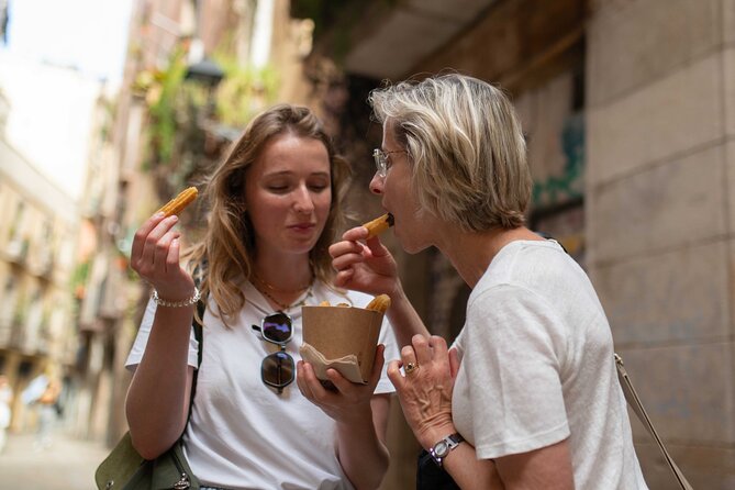 Barcelona Tapas Food Tour, Taverns, History & Local Culture - The guides and the group atmosphere