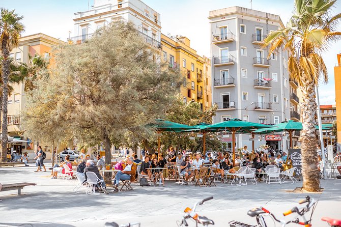 Barcelona Tapas Tour with a Local Foodie: Personalized & Private - Gothic Quarter history between bites