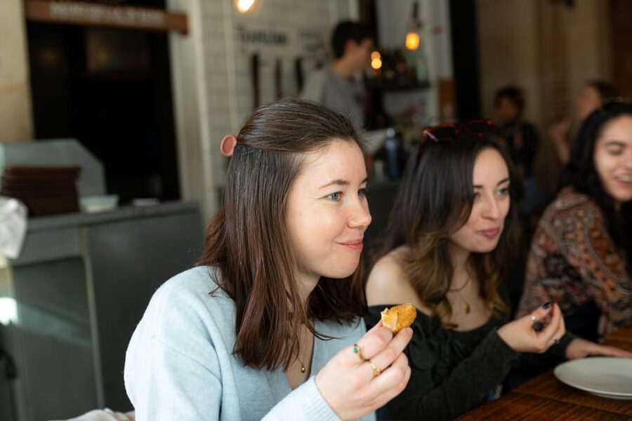 Barcelona: Tapas Tour with Food Tastings and Drinks - Practical details that affect your evening