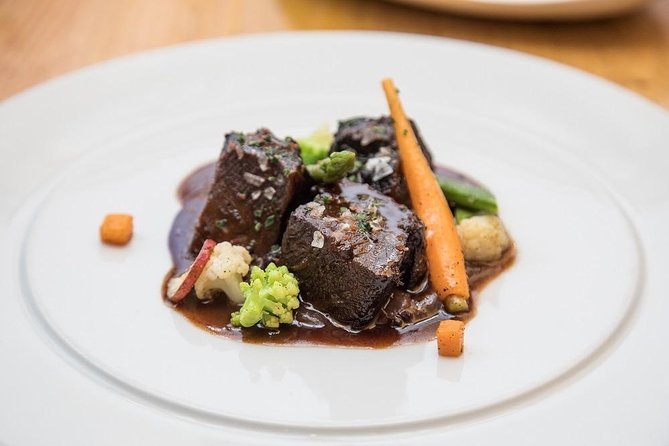 Barcelona Wine and Gourmet Tapas Tour - Who will enjoy this Barcelona food tour?
