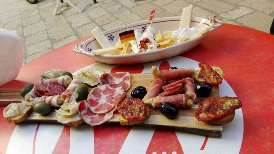 Bari: Rickshaw Street Food Tour - Sgagliozze, panzerotti, and Bari’s fried side
