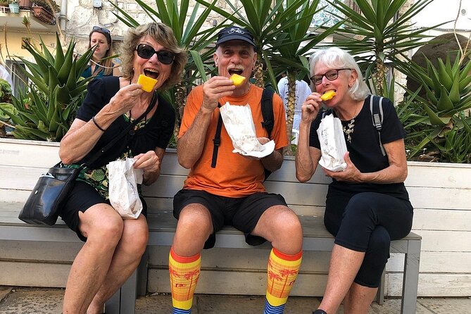 Bari’s Ultimate Street Food Tour - Small Group by Do Eat Better - A small group, but not a private food lesson