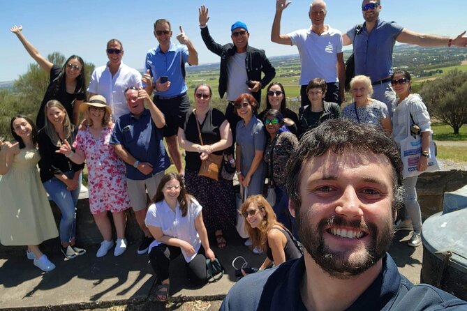 Barossa Premium Wine Tasting Tour & lunch Departs 7 days a week - Tanunda gives you 30 minutes to walk and reset