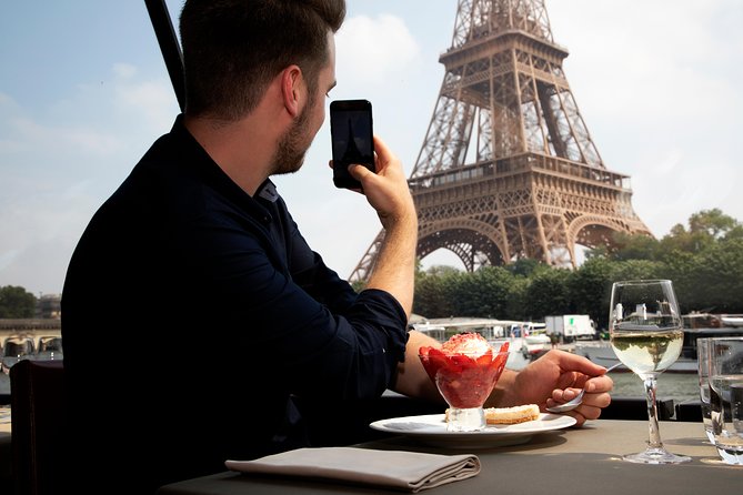 Bateaux Parisiens Seine River Gourmet Lunch & Sightseeing Cruise - Musée d’Orsay, the Latin Quarter, and Pont Neuf