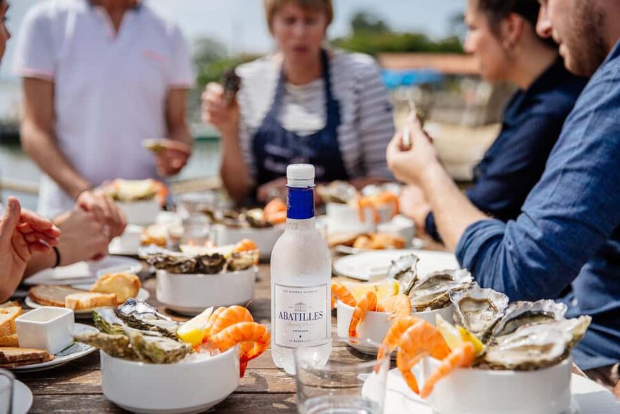 Bay of Arcachon: Guided Food Tour - Stop three: oysters at the farm