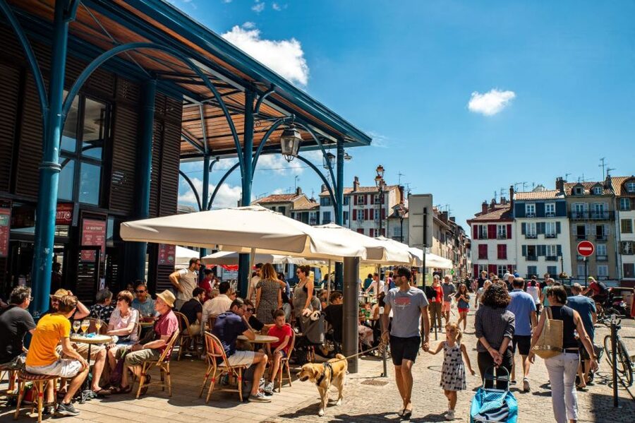 Bayonne: Guided Food Walking Tour (with Food and Drinks) - Basque cake, espresso, and a sweet finish