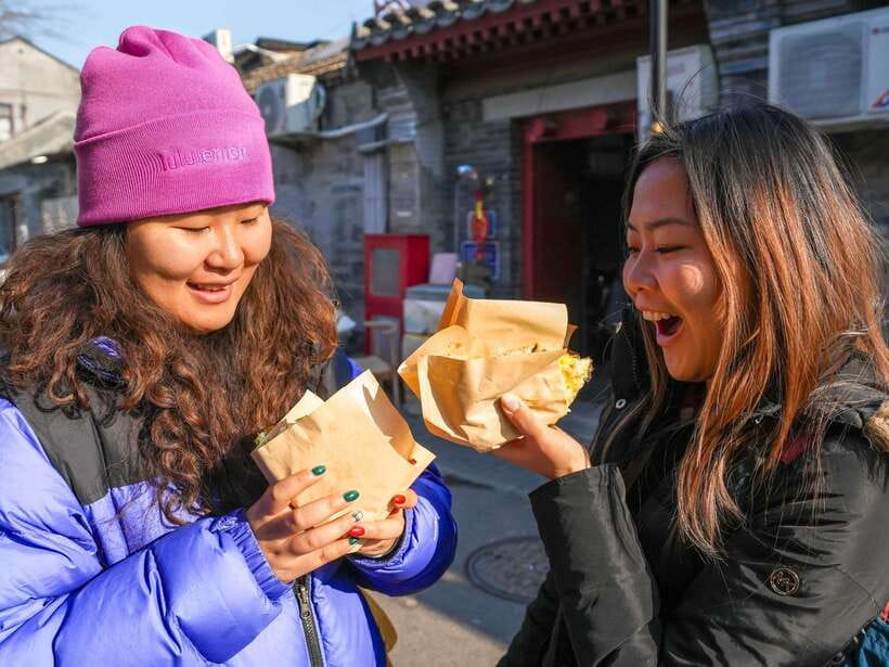 Beijing: Hutong Breakfast Food Tour - Mr. Yu’s beef flatbread and tofu pudding