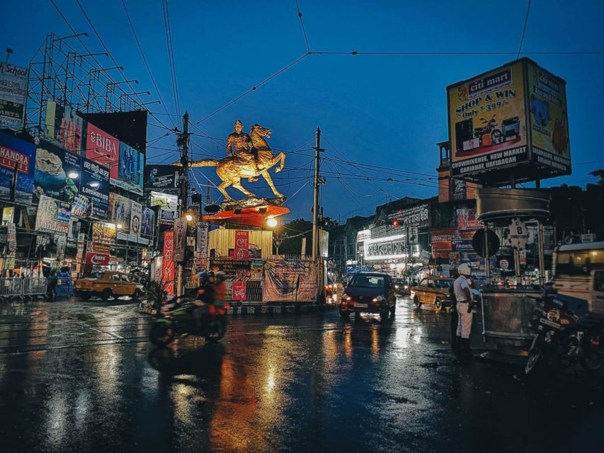 Bengali Nights Kolkata Food Tour with 13+ Tastings - College Street and the coconut sherbet stop