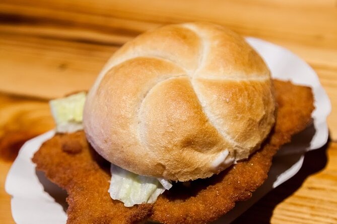 Berlin Center Food Tour with 8+ Authentic Local Tastings - Why Berlin food makes a good history lesson