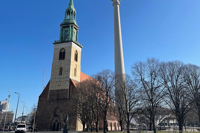 Berlin Food Tour with Full Meal & Drinks by Do Eat Better - The walking demands and group atmosphere