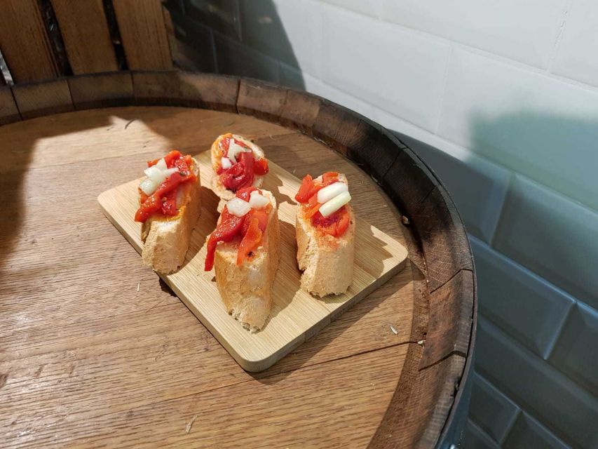 Berlin: Mitte Culinary Food Tour - Red City Hall is a practical finish