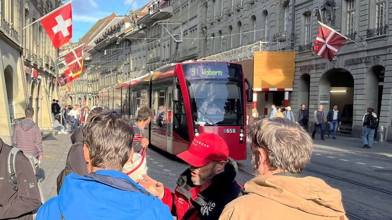 Bern: Chocolate Tasting Tour - Walking the UNESCO Old Town with chocolate in hand