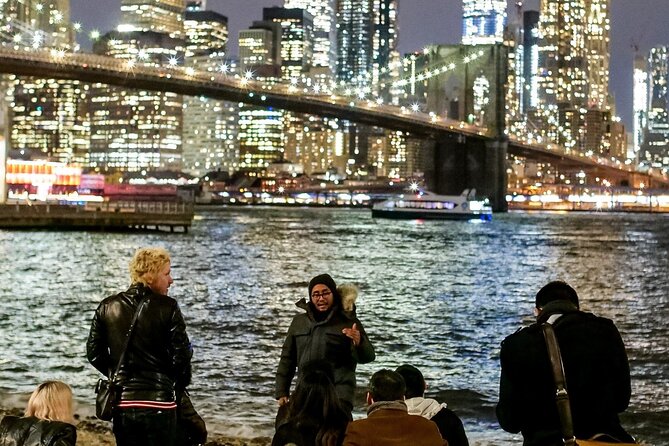 Best of New York Food Tour: 5 dishes plus famous sightseeing! - The Manhattan Bridge and the waterfront stop
