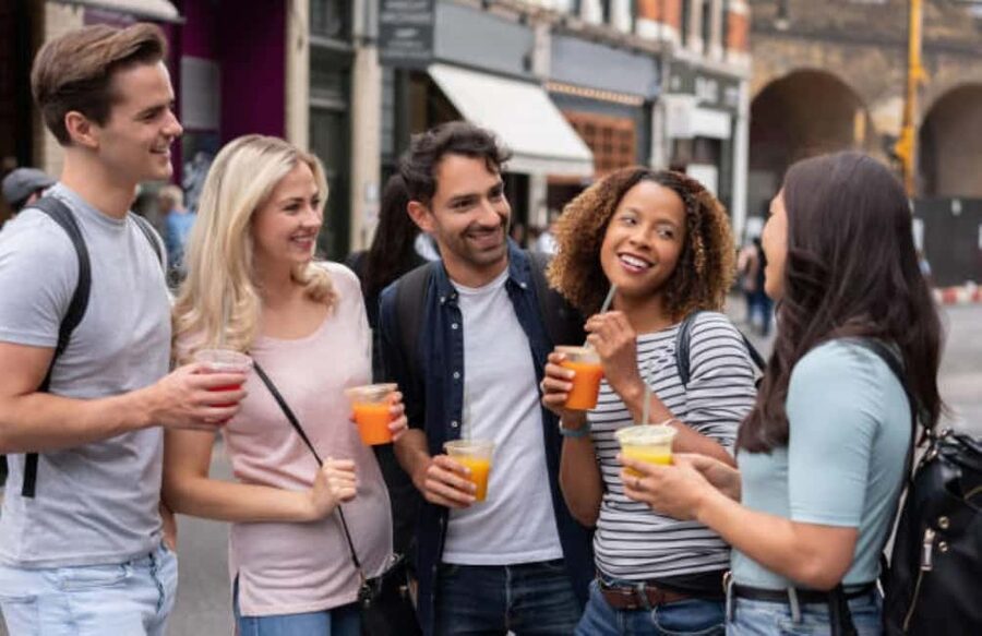 Biarritz: Culture and Food Walking Guided Tour - Why this tour gives Biarritz more flavor