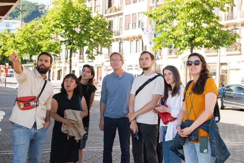 Bilbao: Basque Food Tour and Wine Tasting with Guide - Pintxos are the point, but the walking matters too