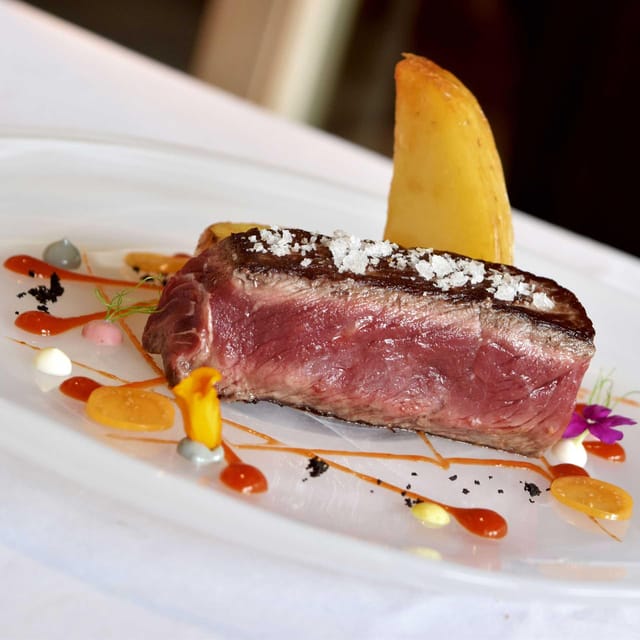 Bilbao: Gastronomic and Cultural Walking Tour with Tastings - Starting in Bilbao’s old heart