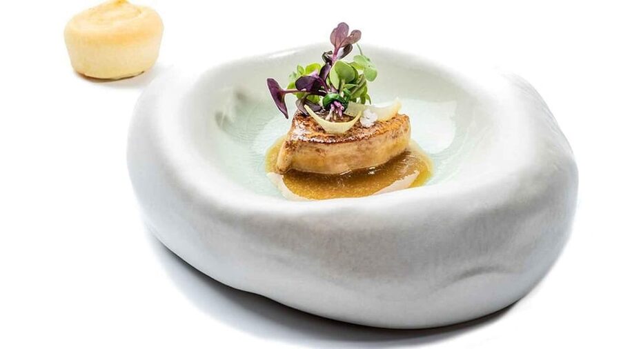Bilbao: Gastronomic and Cultural Walking Tour with Tastings - Private attention versus the $147 price