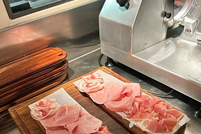 Bologna Food Tour and Enogastronomia Experience with Local Chef - Starting with coffee and Bologna’s historic torta