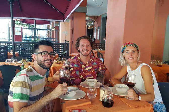 Bologna Food Tour from a local perspective - Starting with cappuccino and cornetto