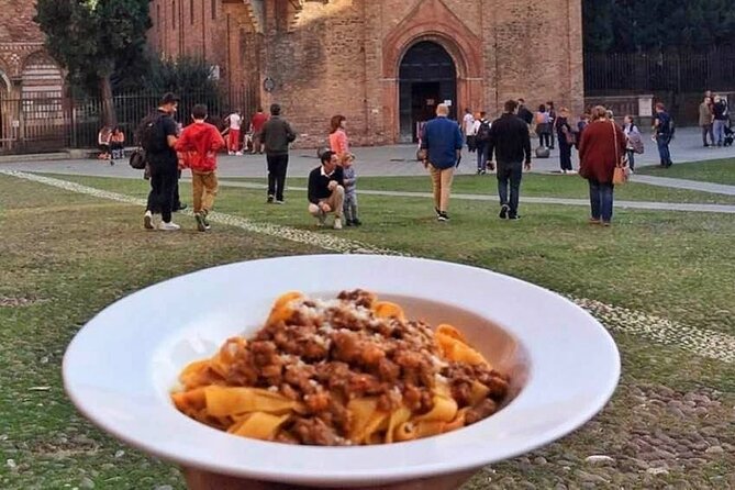 Bologna Food Tour small group - Tortellini and the handmade pasta question