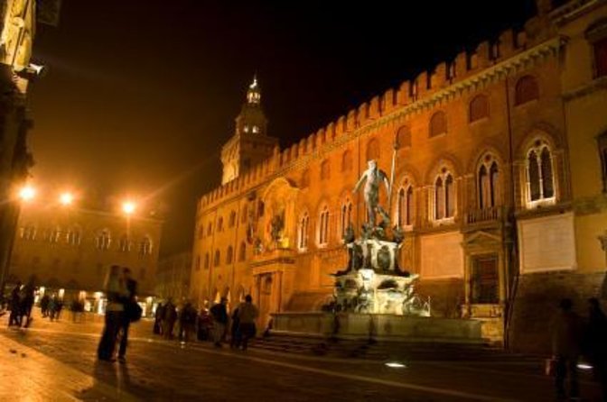 Bologna Food & Wine tour with a local Chef - Key points to know before booking
