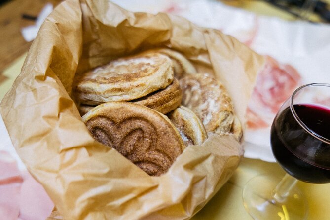 Bologna gastronomic experience with a local - Cold cuts, cheese, and wine in an old osteria