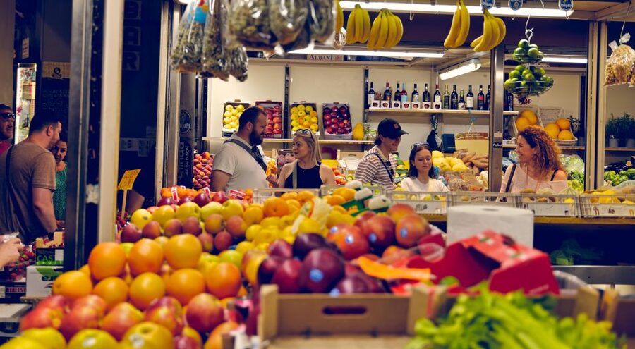 Bologna: Guided Food Markets Tour - What you may taste, and how the payment works