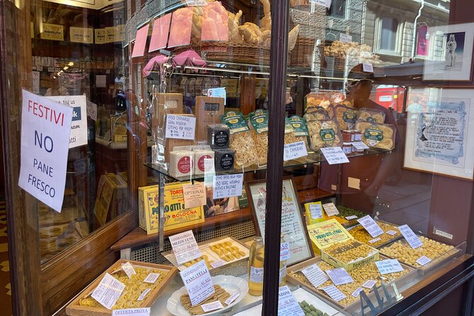 Bologna Walking Food Tour and Highlights with a Local Guide - Finishing with Bologna’s Streets and Gelato