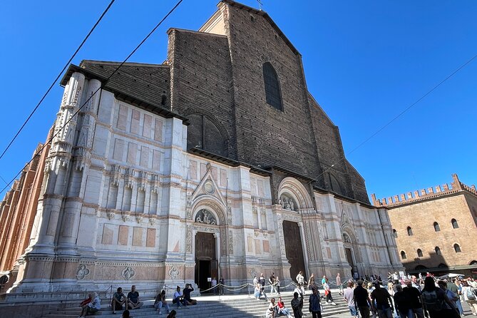 Bologna Walking Food Tour and Highlights with a Local Guide - Timing, Food Needs, and Practical Details
