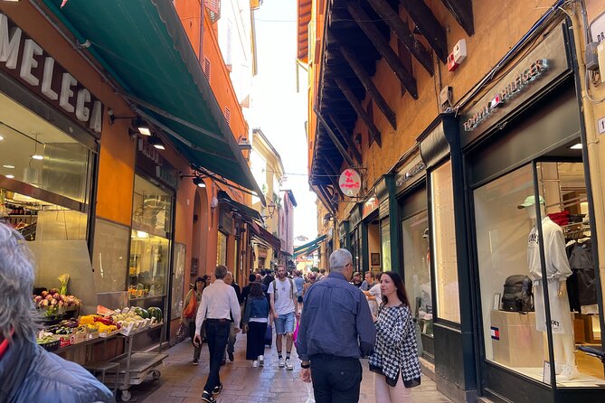 Bologna: Walking Food Tour and Highlights with a Local Guide - Meeting the tour near Piazza Galvani