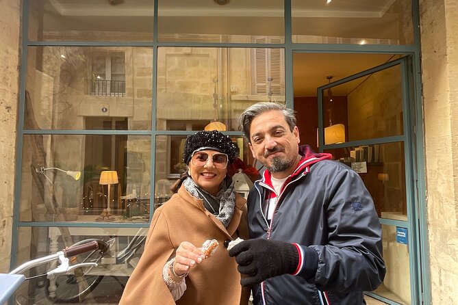 Bordeaux: Best of French Chocolate and Pastry Tasting Tour - Walking from the Grosse Cloche to the Grand Theatre