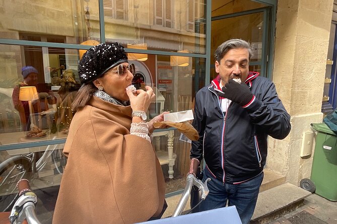 Bordeaux: Best of French Chocolate and Pastry Tasting Tour - What the guides add to the food