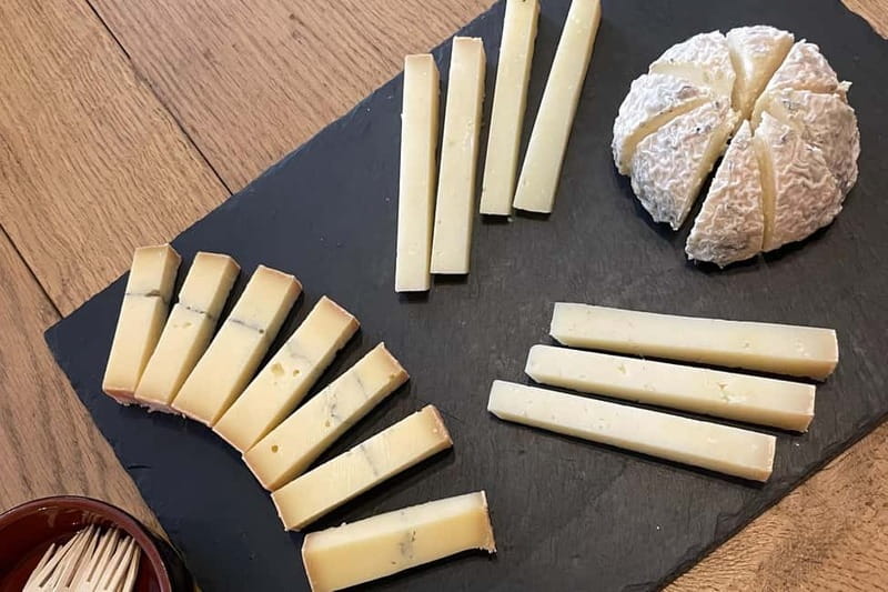 Bordeaux: Foodie Tour - Starting with Bordeaux’s savory side