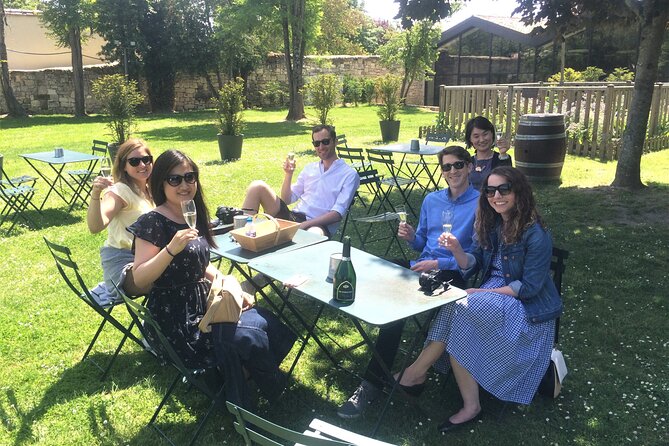 Bordeaux Full Day Wine Tour - 3 Wineries & Gourmet Picnic Lunch - What the guides add to the experience