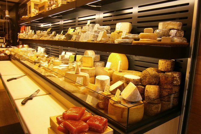 Bordeaux Historic and Gourmet Food Walking Tour - Wine ties the whole route together