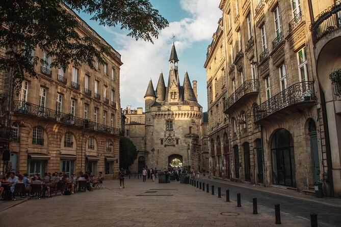Bordeaux Old Town Food and Wine Tour - Practical details that shape the afternoon