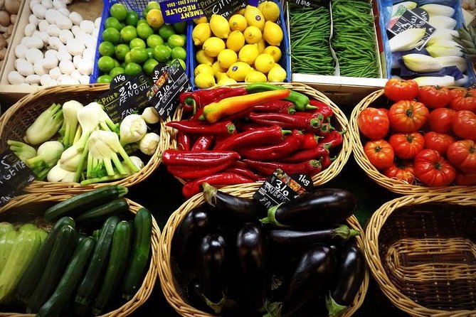 Bordeaux Old Town & Market Local Food with Wine Tastings Tour - The guide can shape the whole morning