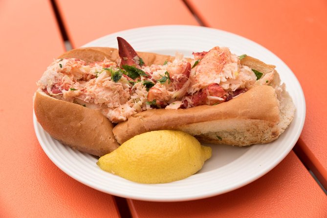 Boston Private Food Tour of 6+ Tastings, Cannoli, Lobster Roll - Why this North End food walk works