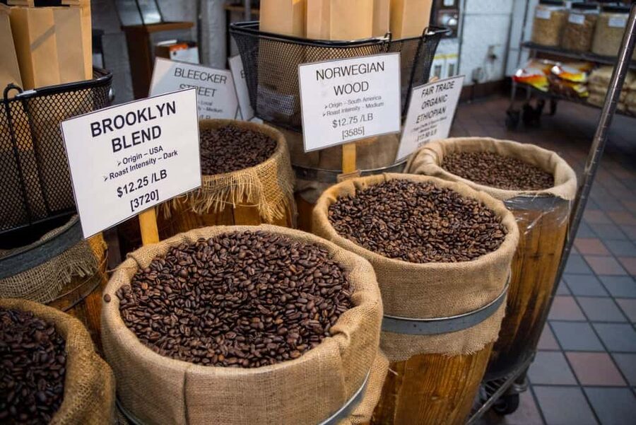 Brooklyn Food Tour of Mom-and-Pop Culinary Gems - Carroll Gardens and the Italian connection