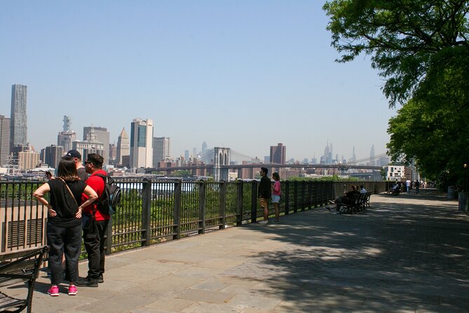 Brooklyn Heights, Brooklyn Bridge, and DUMBO Food Tour - The Brooklyn Bridge: choose how much to cross
