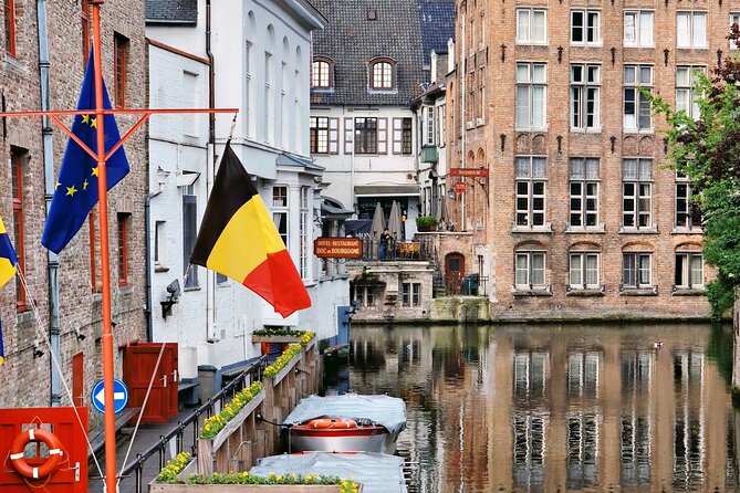 Bruges Food Tour with Full Meal & Drinks by Do Eat Better - The fried potato specialty near Markt