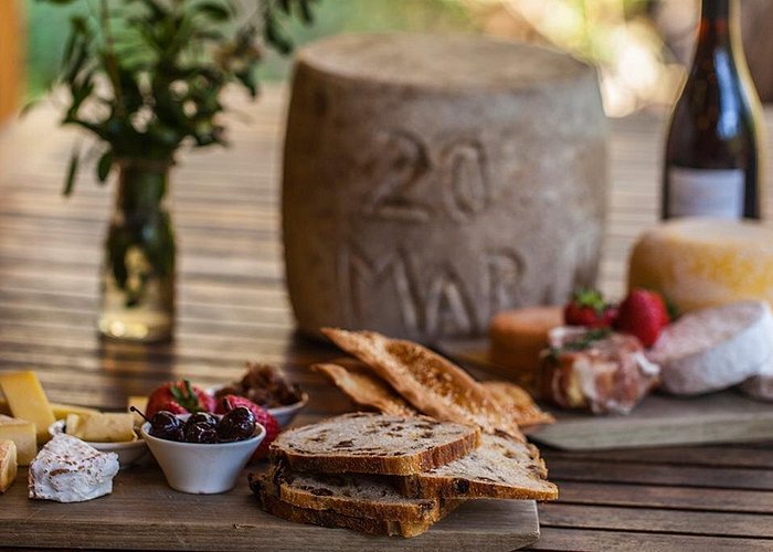 Bruny Island Traveller - Gourmet Tasting and Sightseeing Day Trip from Hobart - Is $197.24 good value?