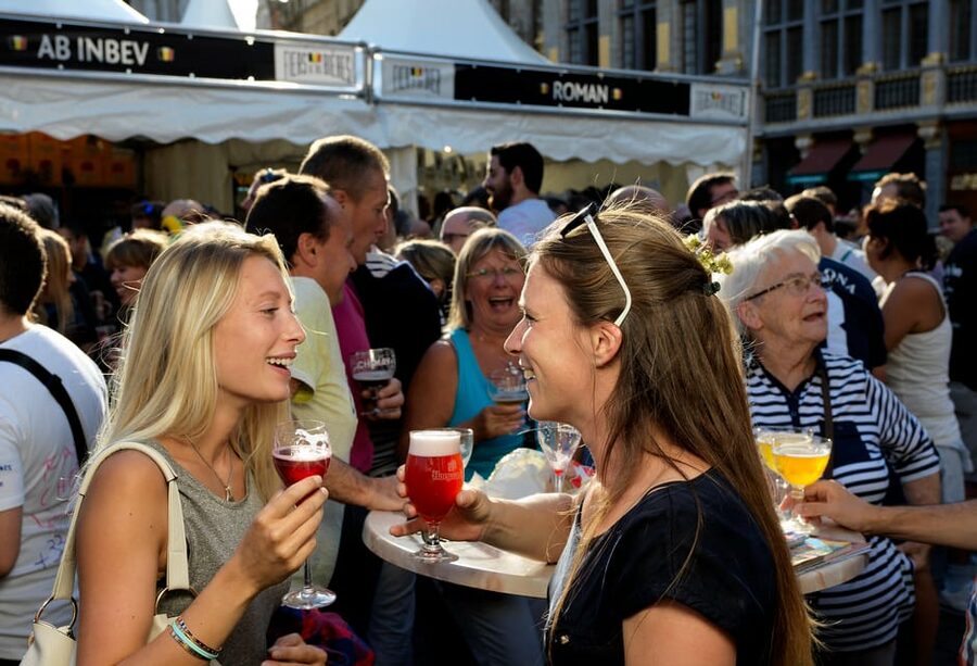 Brussels: Belgian Beer Tasting Tour - L’Imaige Nostre-Dame and the atmosphere of old Brussels