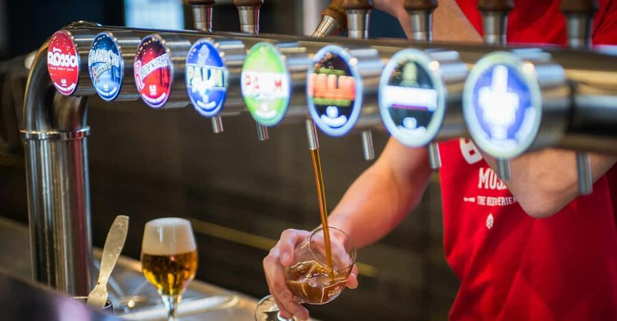 Brussels: Belgian Beer Tasting Tour - Starting at Grand-Place with the white umbrella